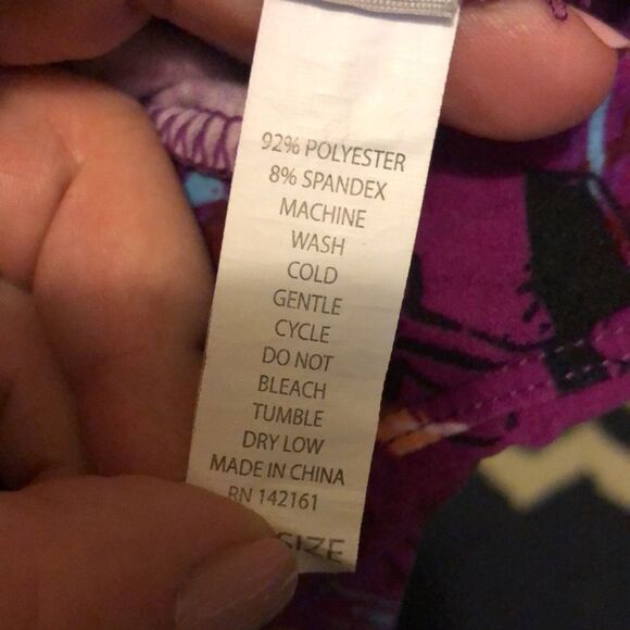 Lularoe leggings one size purple with airplanes - Picture 4 of 4